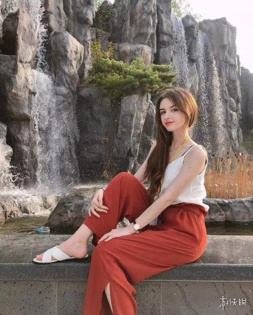 校花的秘密电影免费观看