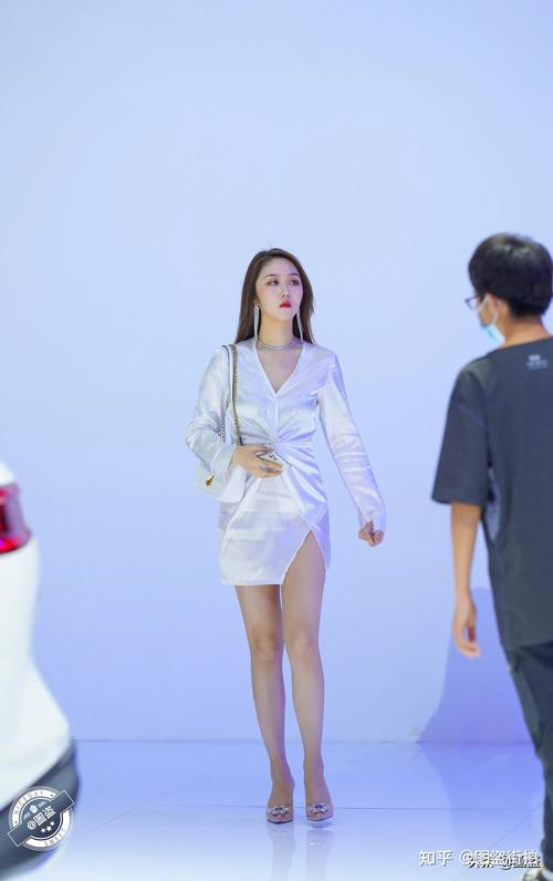 张俪三级大尺度无删减