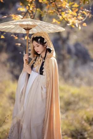 美女脱了内裤张开腿让男人桶到爽