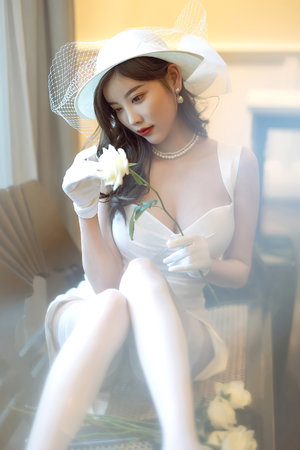 free丰满大白屁股ass